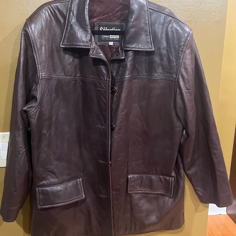 Vintage Selection Modo Peau Burgundy Leather  Jacket. Large